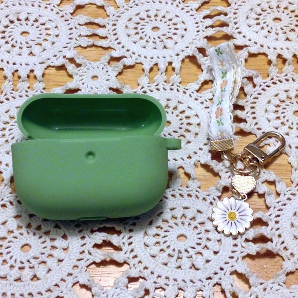 Airpods Pro case, pretty floral design - Picture 1 of 5